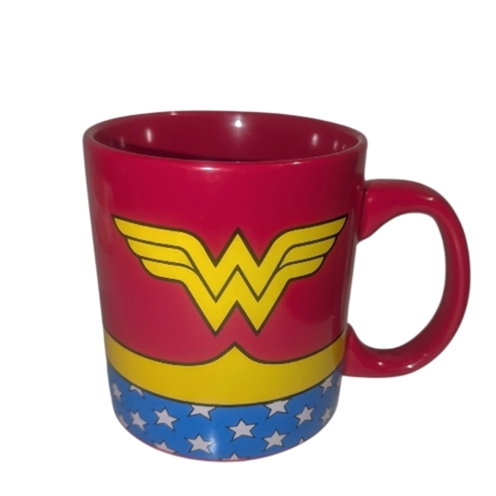 Wonder Woman Retro Design Ceramic Coffee Mug